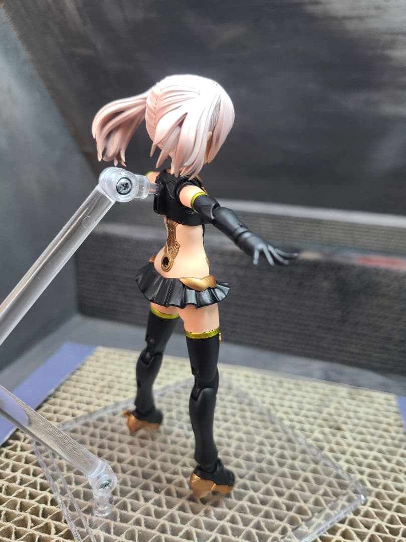 バンダイ 30MS ツキルナ＝ディアース 全塗装 完成品 - メルカリ