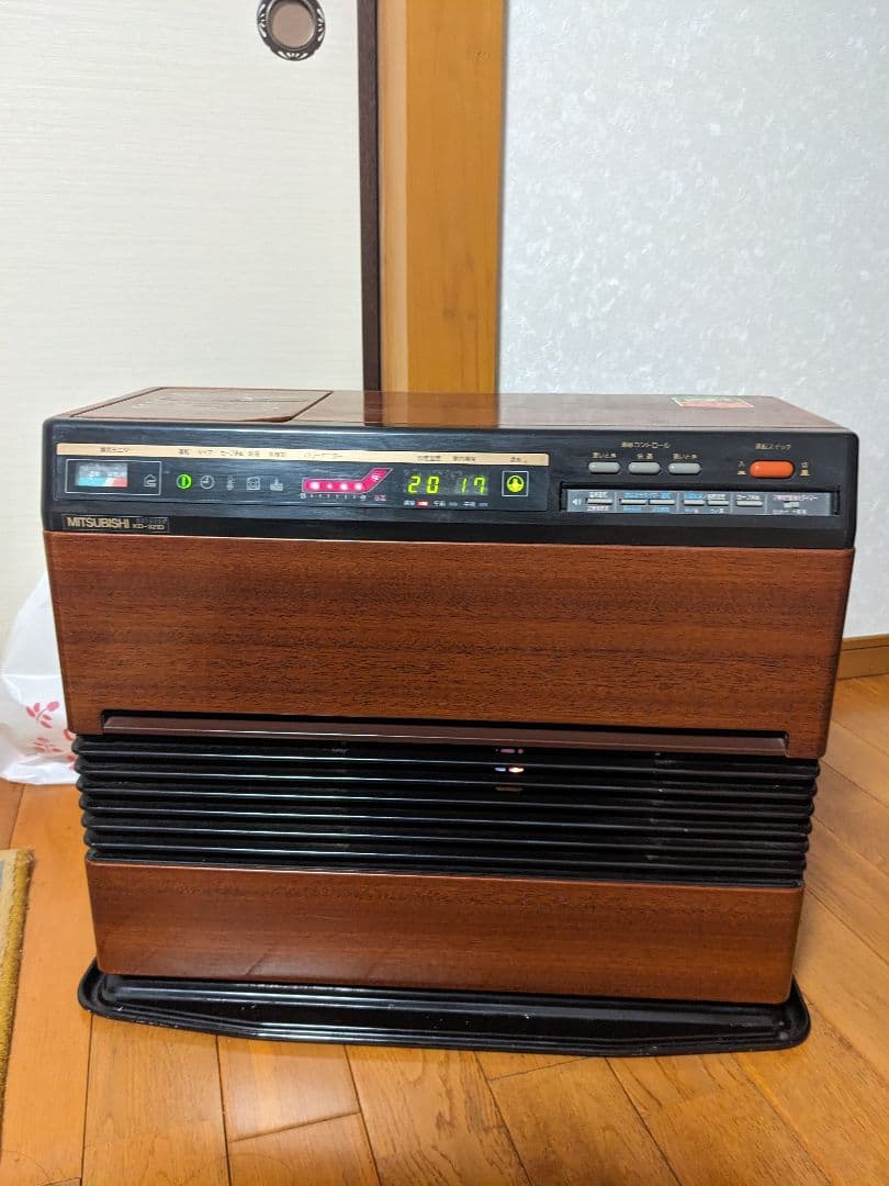 MITSUBISHI ファンヒーター KD-321D - メルカリ