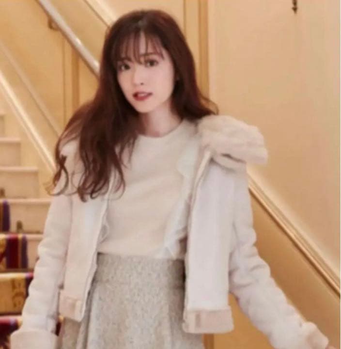 MIIA コート 鈴木愛理 - メルカリ