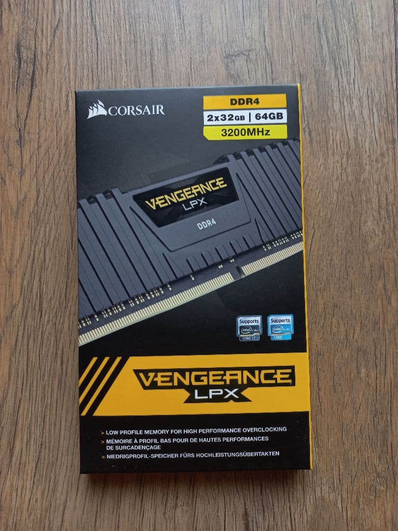 CORSAIR DDR4 VENGEANCE LPX 64GBキット Corsair Vengeance LPX 64GB (4 x 16GB) DDR4 DRAM 2400MHz C14 Memory