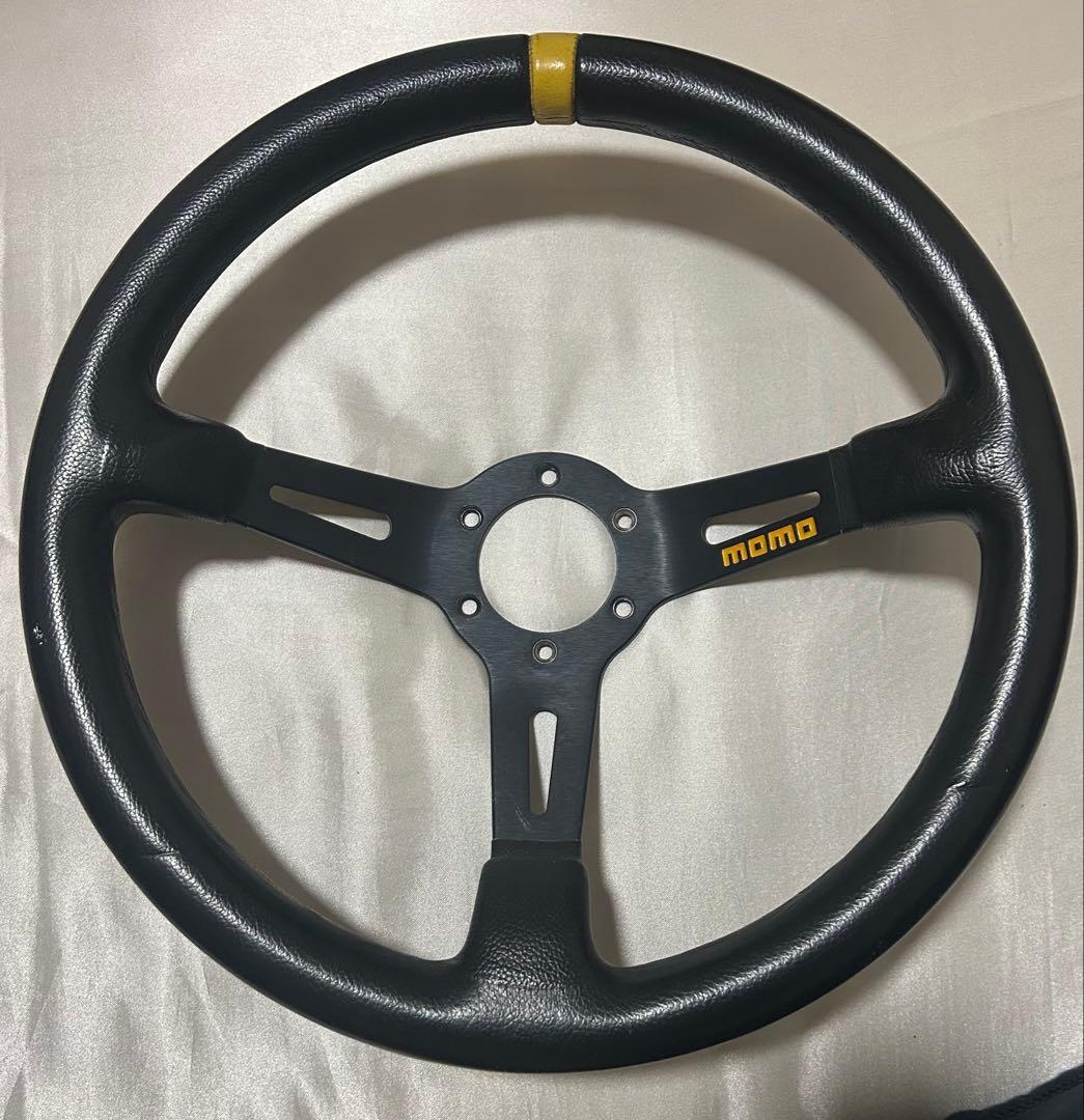 モモステ　ディープコーン35パイ モモ形状 MOMO ディープコーン 競技用 ステアリング カーボン柄 レッド