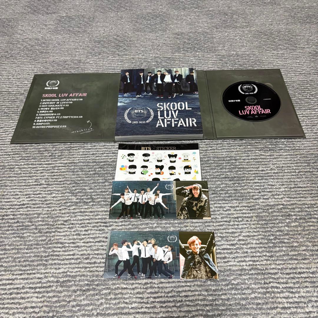 BTS アルバム まとめ売り BTS WORLD など トレカ付き - メルカリ