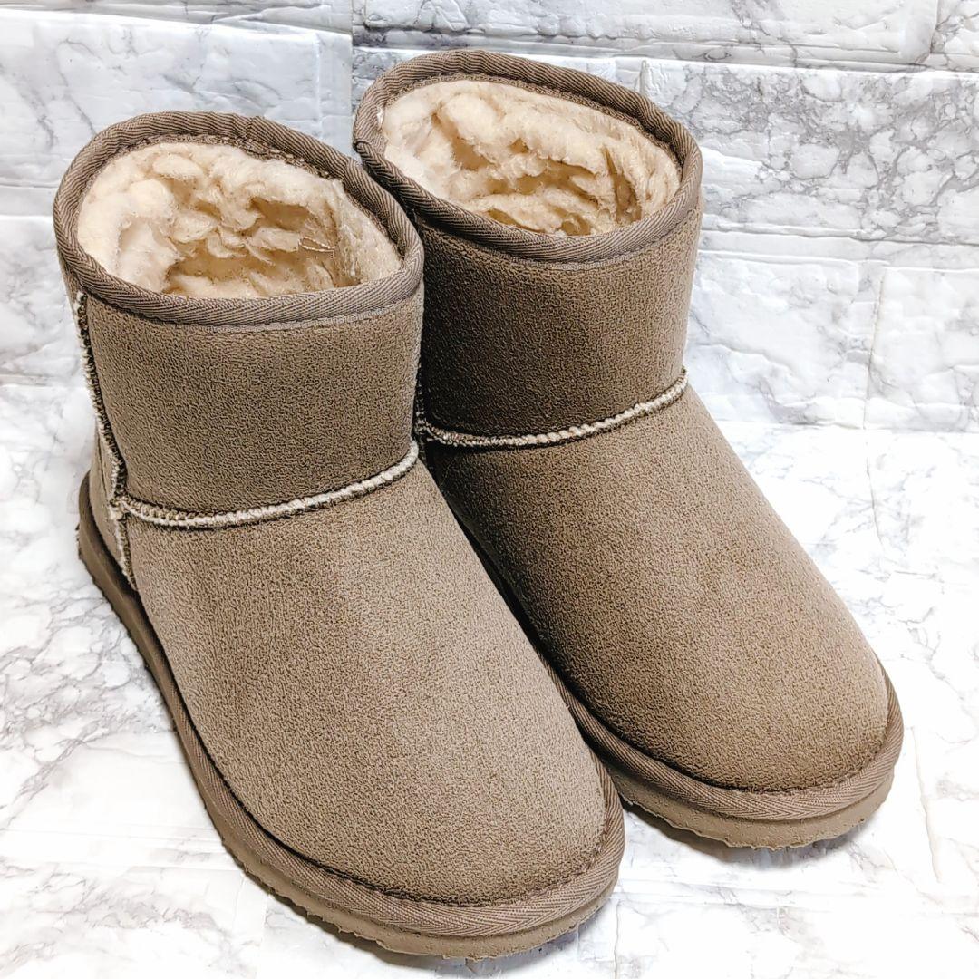 ムートンブーツ ショート ベージュ 23cm スエード 暖か ボア - メルカリ