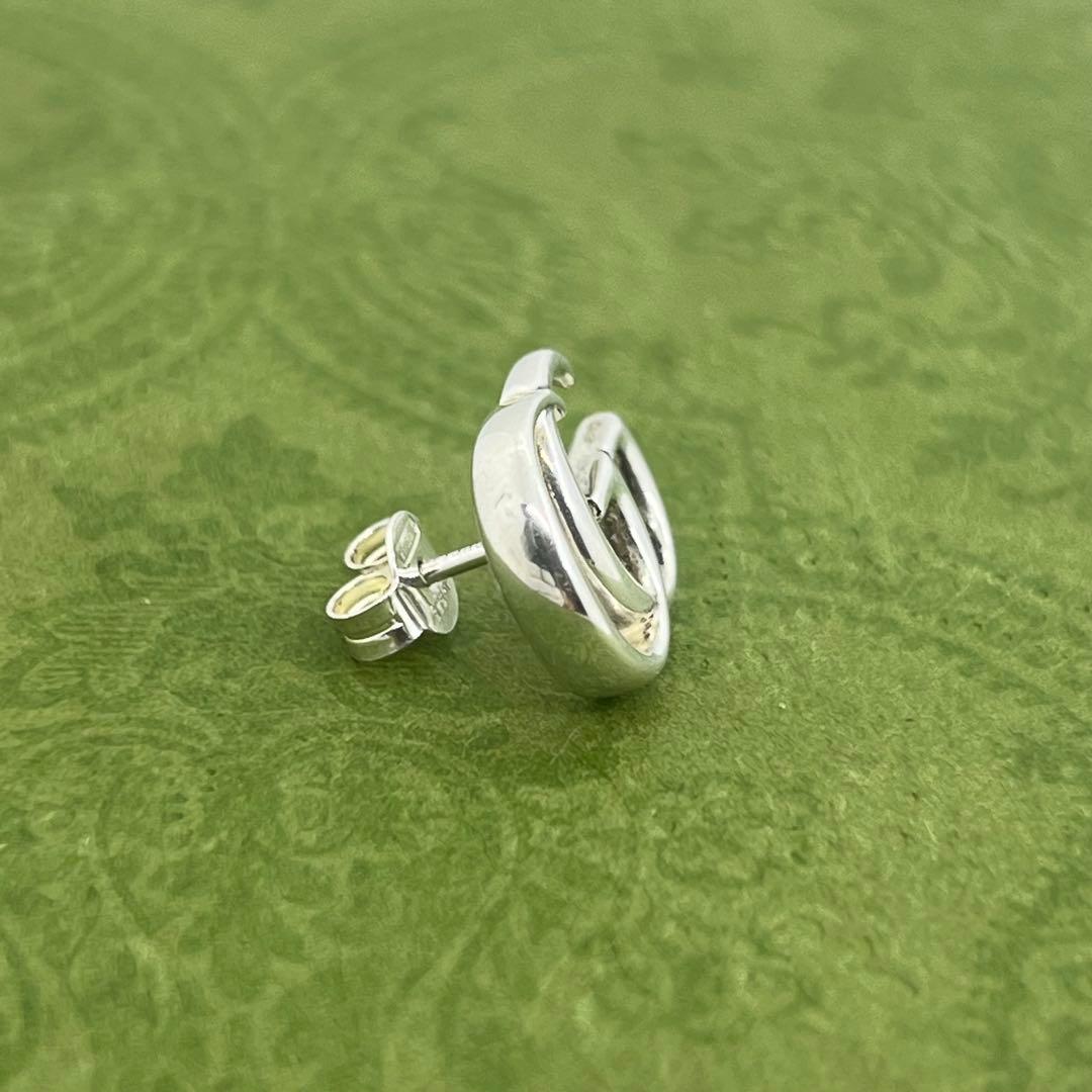 GUCCI ダブルG スタッズ 片耳 ピアス 053361 - メルカリ