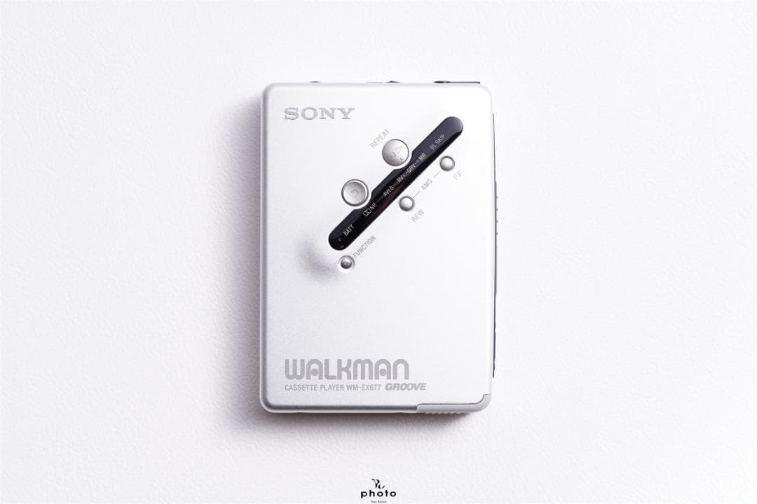SONY WALKMAN 薄型高音質 カセットウォークマン WM-EX677 S - メルカリ