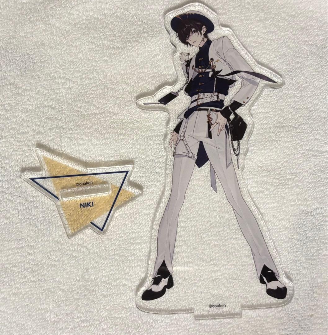 女子研究大学 ニキ アクリルスタンド - メルカリ