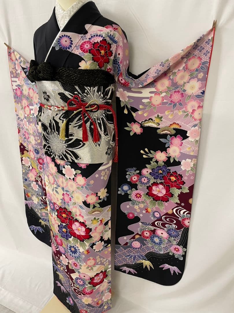 WA-Modern】正絹 京紅型 黒地 振袖7点フルセット - メルカリ