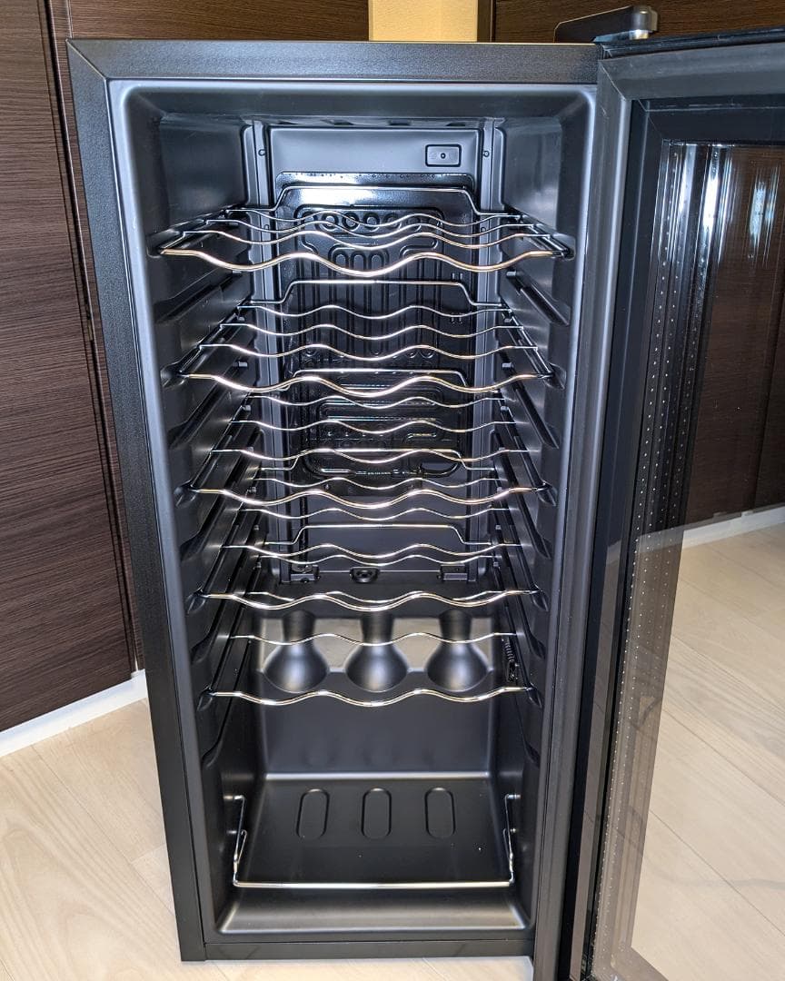 処分特価】WIE ワインセラー 18本 コンプレッサー式 5～18℃ - メルカリ