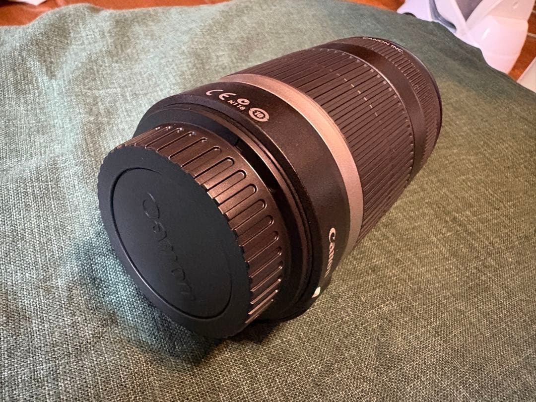 Canon EF-S 55-250mm f/4-5.6 IS レンズ