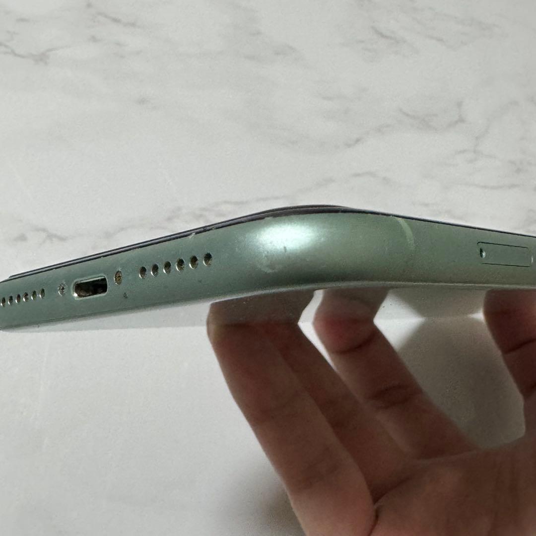Apple iPhone 11 ミントグリーン 本体 128GB ドコモ - メルカリ