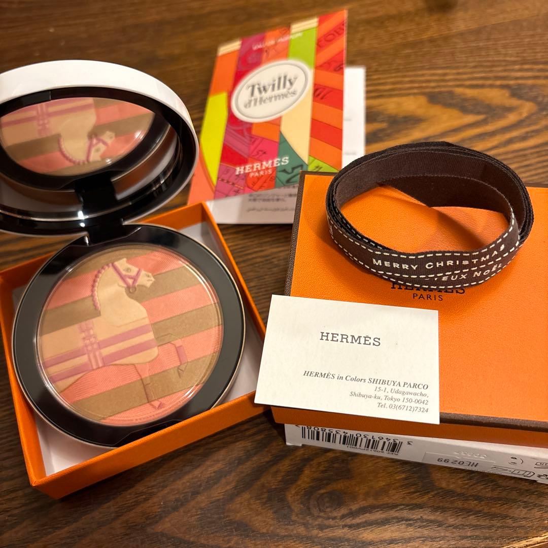 ♪ 新品HERMESエルメス フェイスパウダー プードル ロカバール おまけ