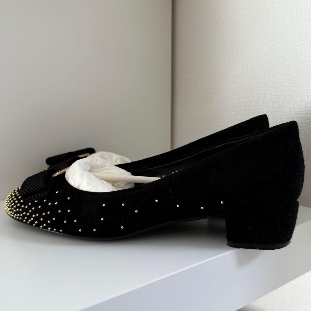 Ferragamo VARA スタッズ パンプス 22.5cm