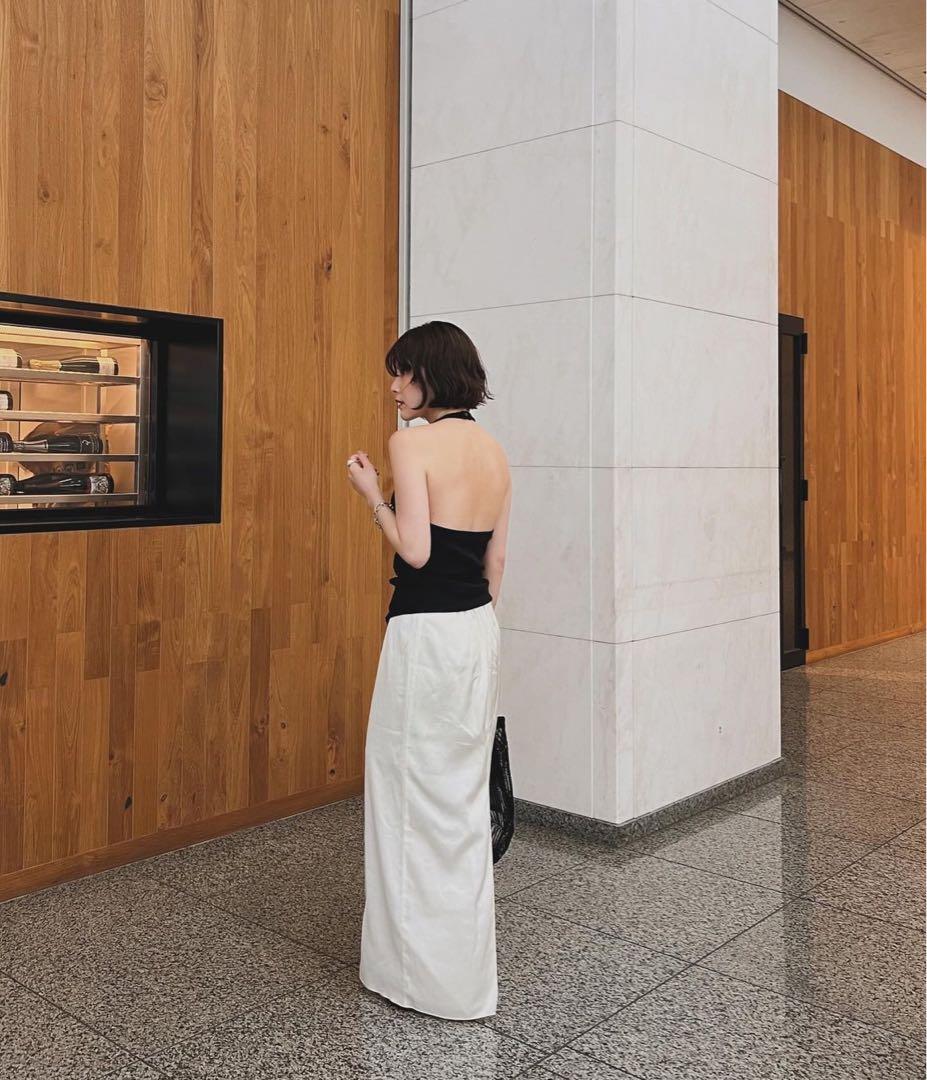 新品未使用 etre tokyo ホルターネックカップイントップスの通販はau