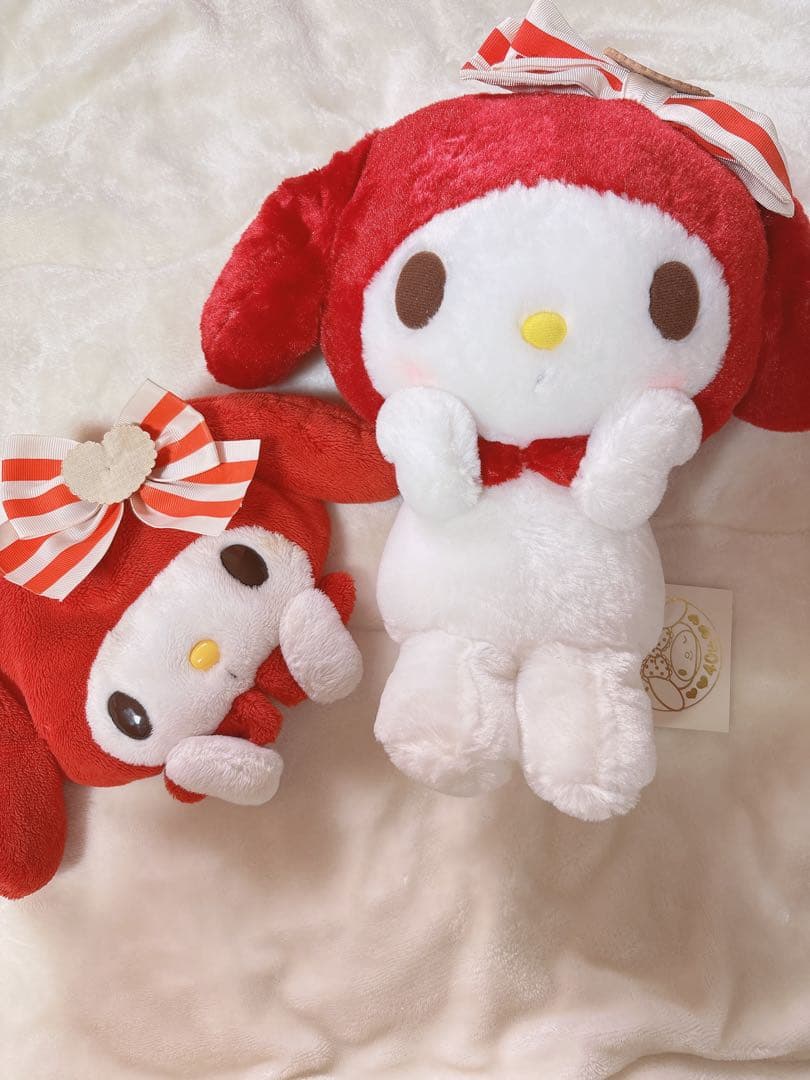 希少レア】 マイメロディ40周年 ぬいぐるみ ポーチ セット 赤色 - メルカリ