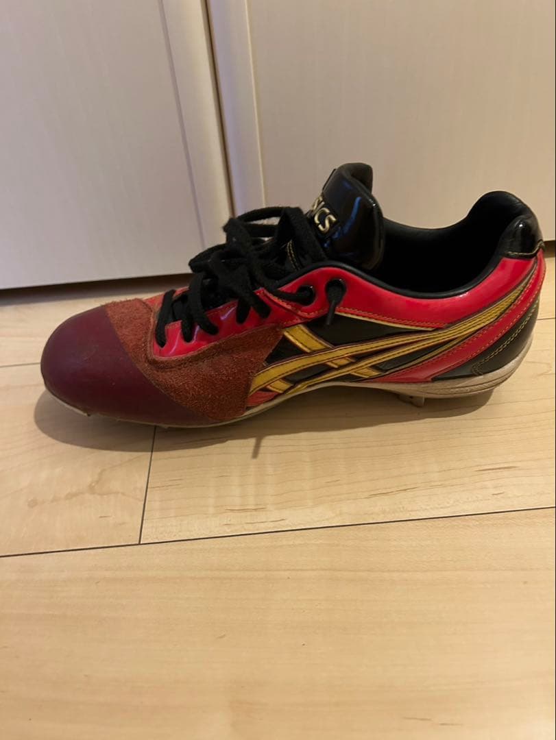 asics 赤黒金 スパイク 27.0㎝ 六角レンチ付き