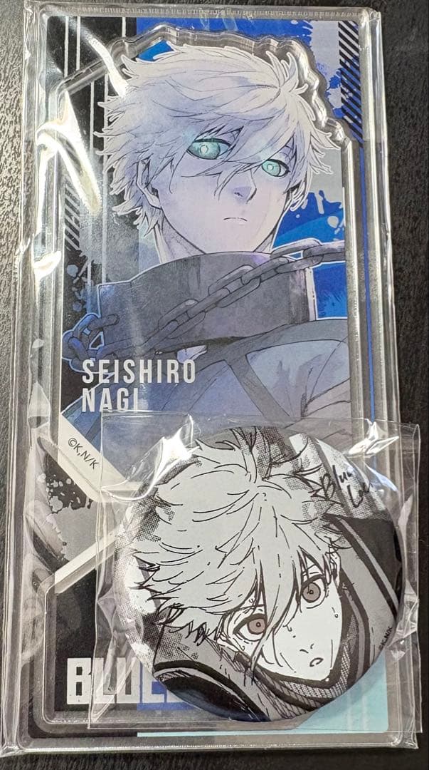 ブルーロック 凪 誠士郎 アクリルスタンド 缶バッジ - メルカリ