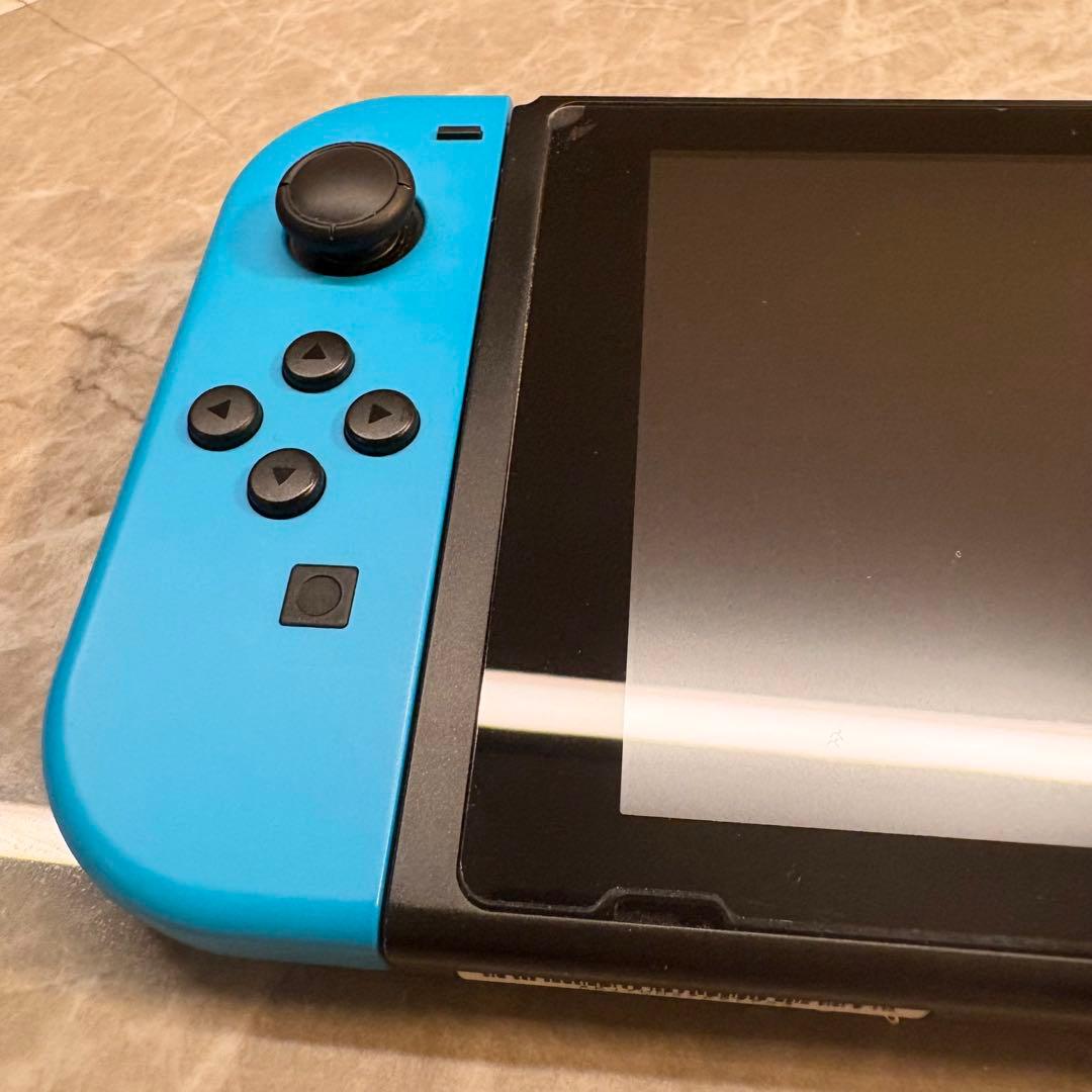 Nintendo Switch 青/赤 本体 - メルカリ