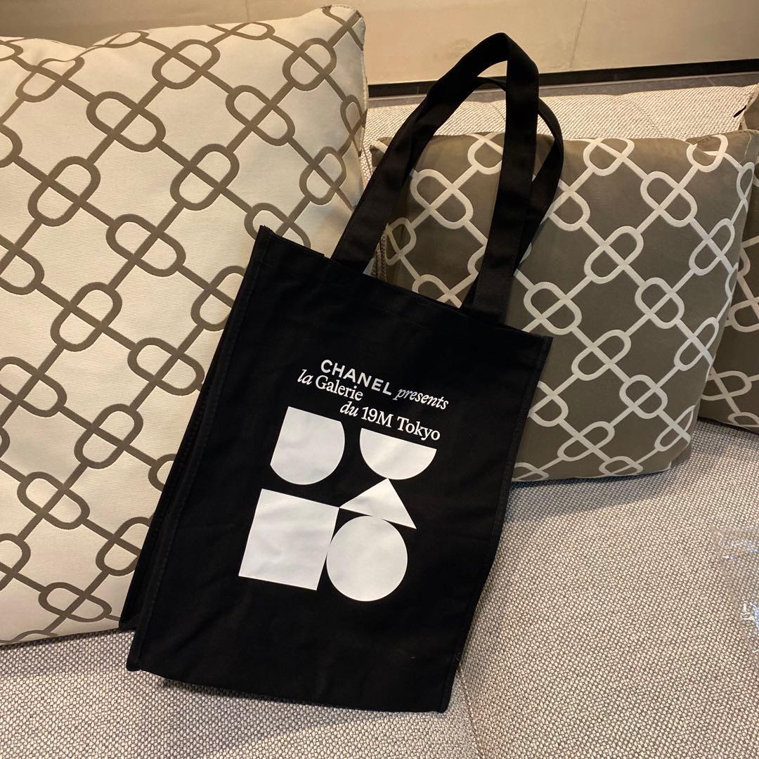 CHANELトートバック la Galerie du 19M Tokyo +1 - メルカリ
