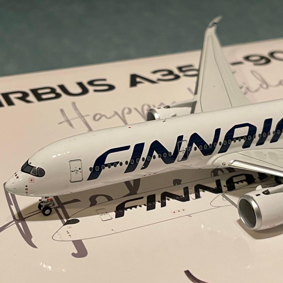 FINNAIR A350-900 OH-LWD HAPPY HOLIDAYS - 航空機・ヘリコプター価格