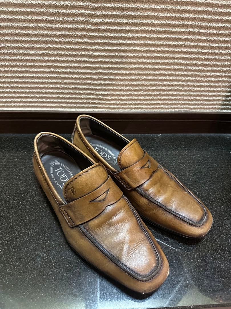 TOD'S ドライビングシューズ