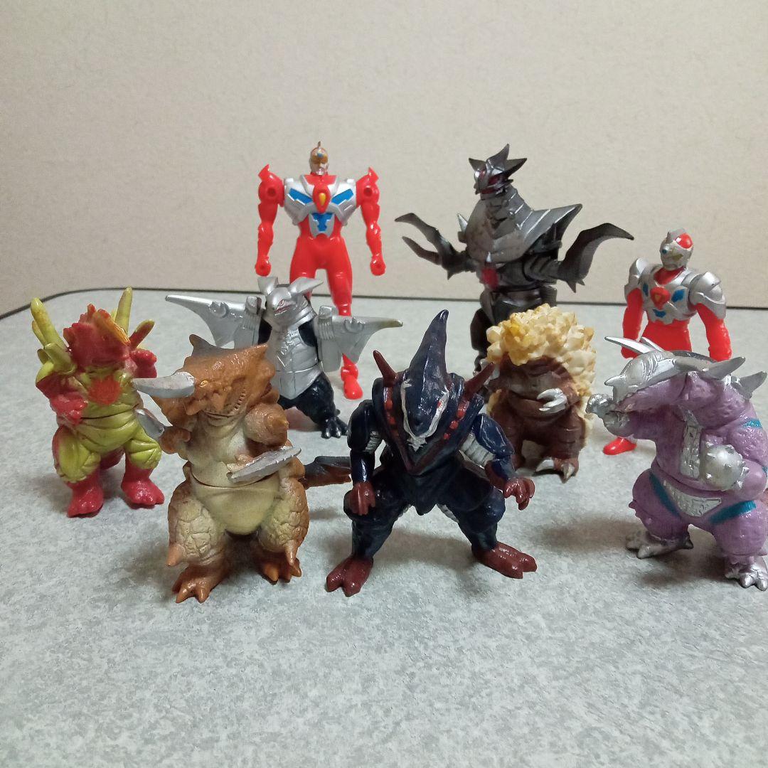 電光超人グリッドマン 怪獣 ソフビ - メルカリ