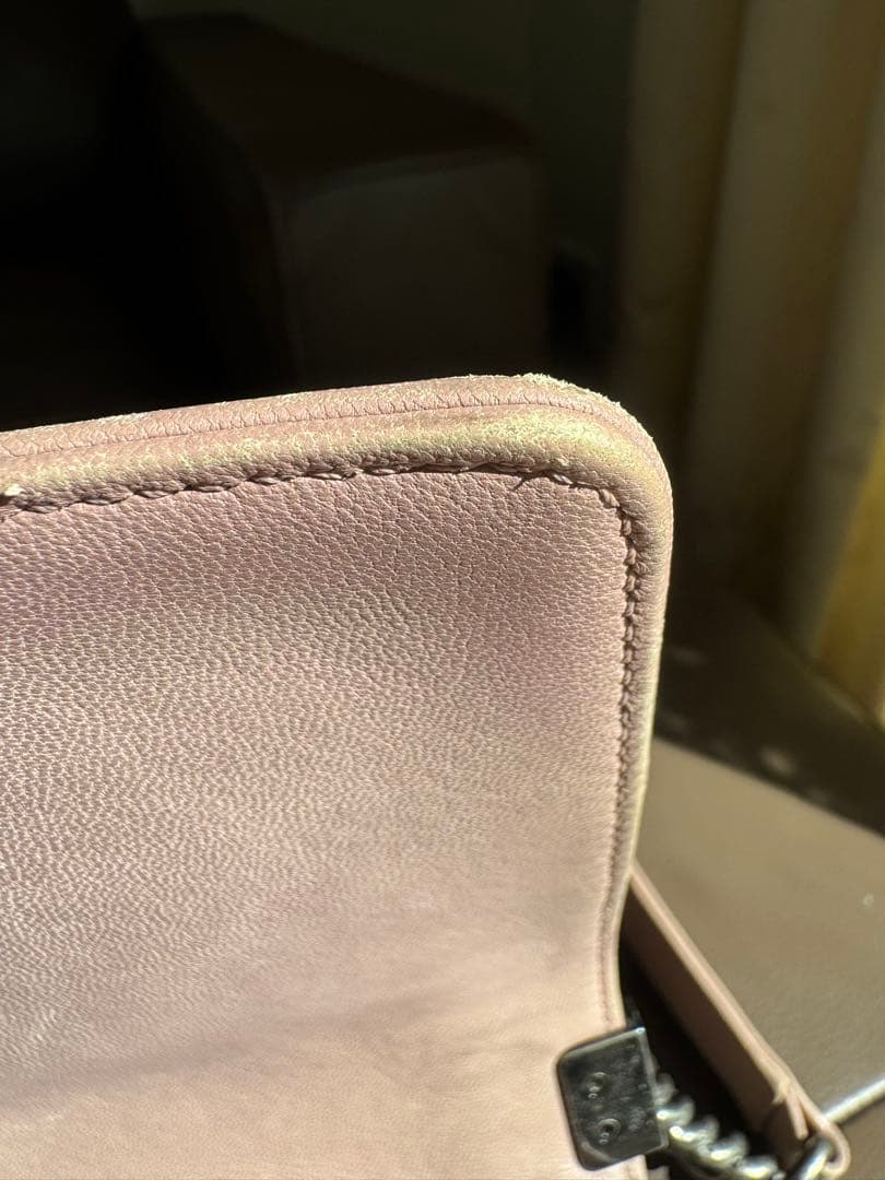 CHANEL ミニボーイ ピンク チェーンショルダー 裸品 使用感あり - メルカリ