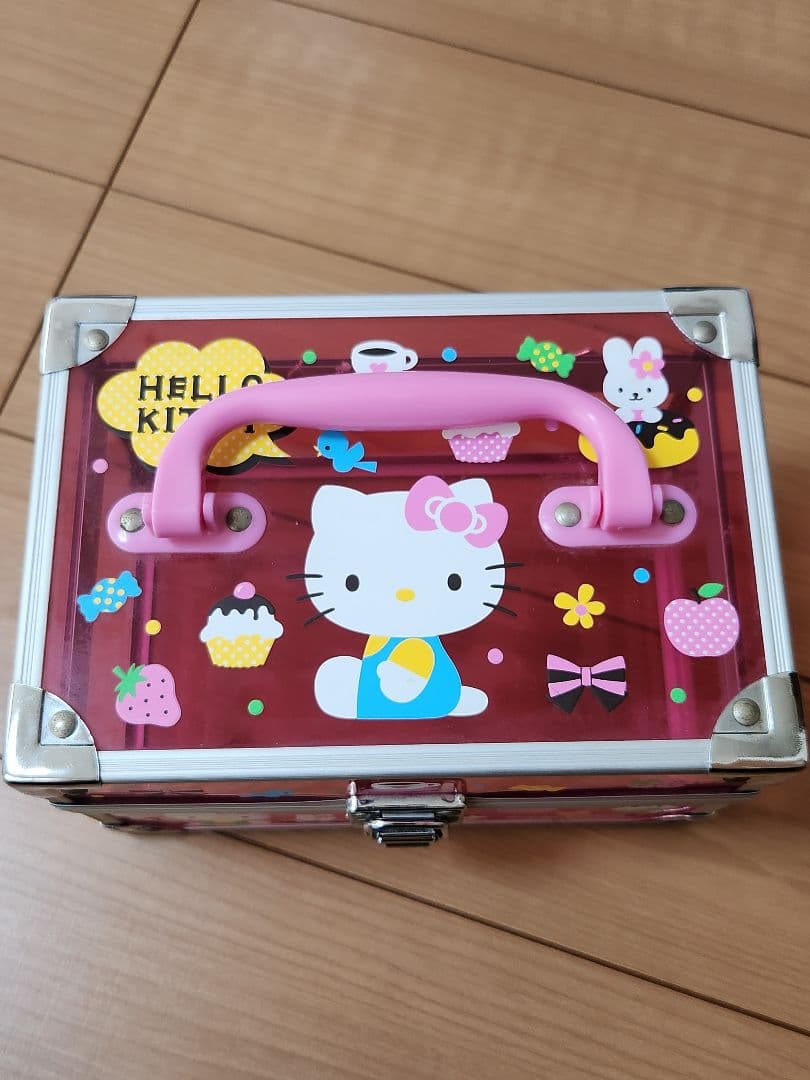 平成レトロ レア キティちゃん 透明 ボックス 小物入れ - メルカリ