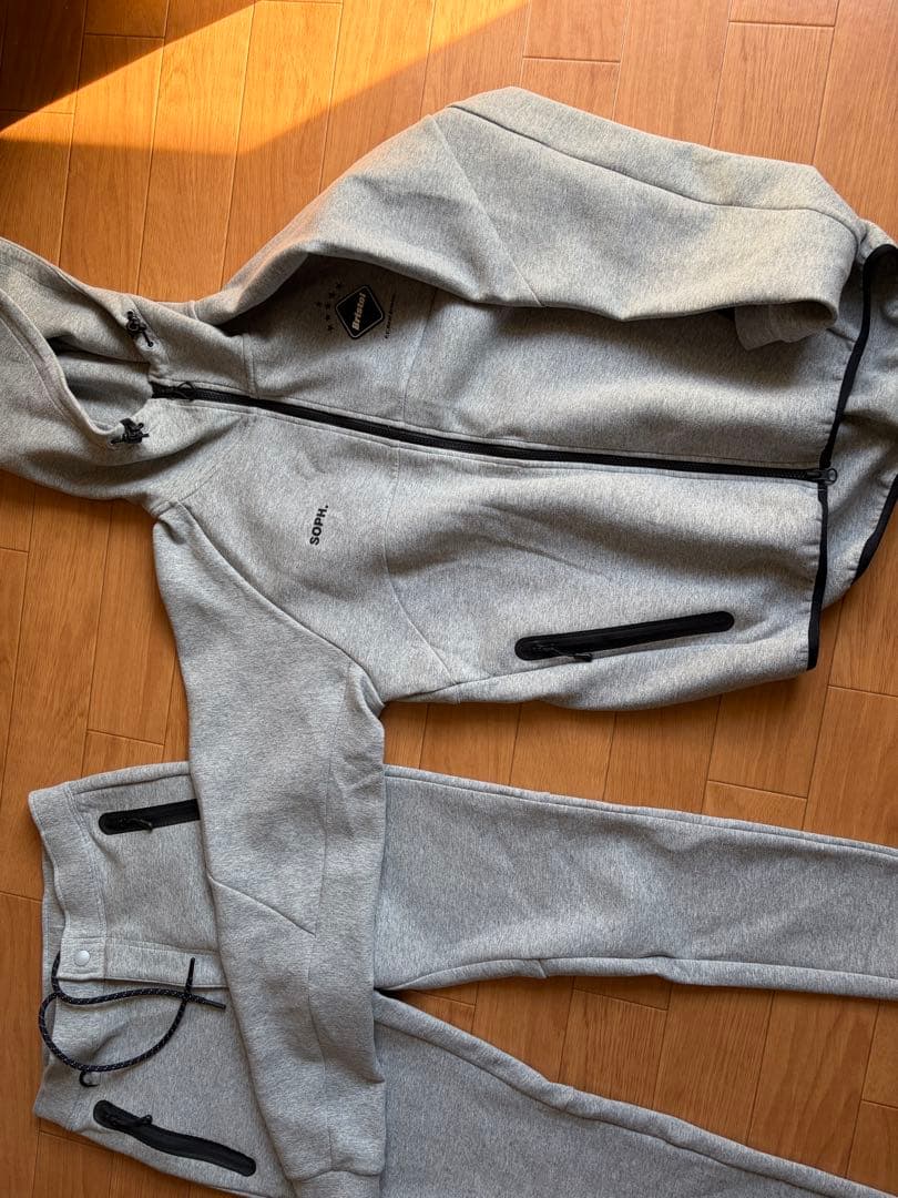 希少 極美品 FCRB 23 TECH SWEAT セットアップ グレー - メルカリ