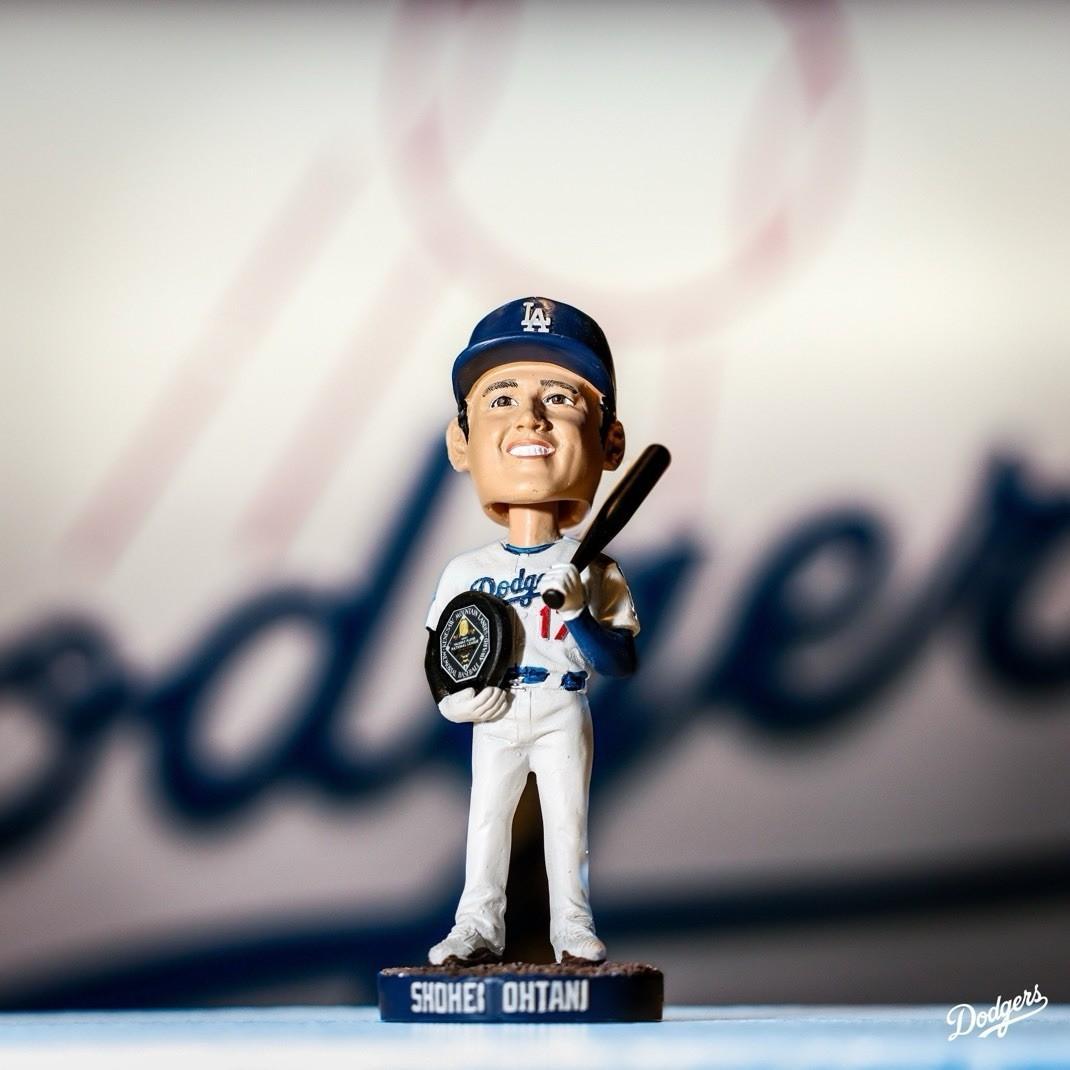Shohei Ohtani 大谷　フィギュア MVP記念　ボブルヘッド　4/2 楽天市場】即日発送 大谷翔平 MVP記念 ボブルヘッド バブルヘッド人形