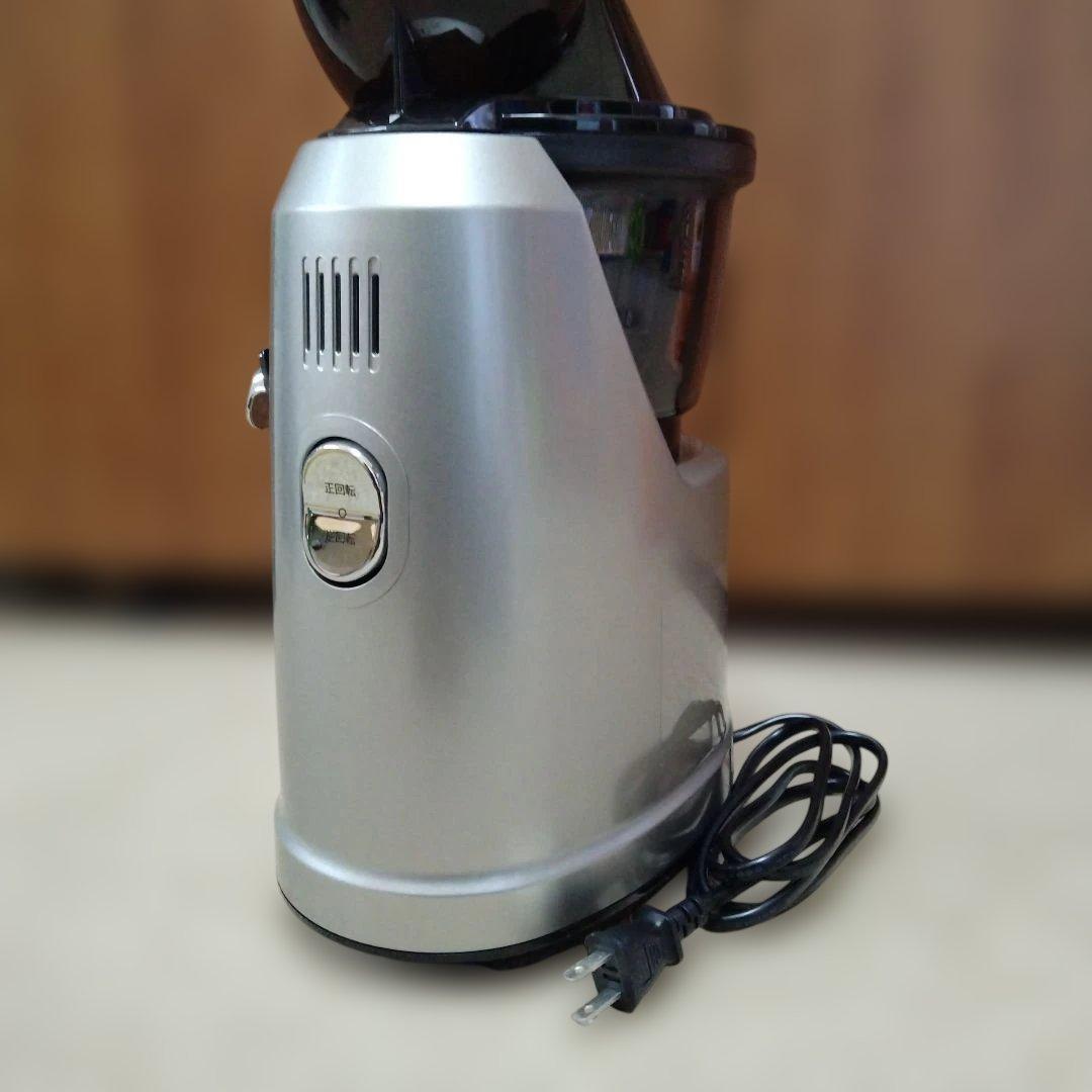 Kuvings クビンス ホールスロージューサー ジューサー EVO-800 - メルカリ