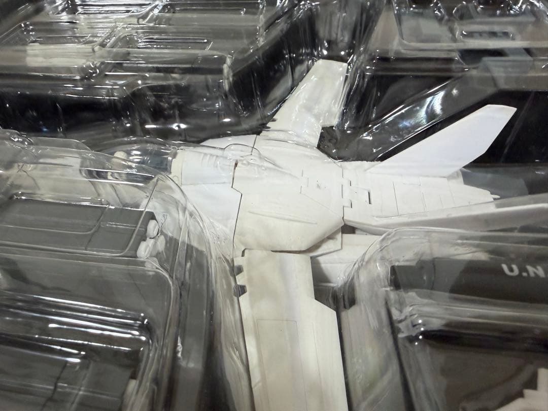 希少】1/60 YAMATO マクロス 完全変形VF-1S 無塗装仕様 - メルカリ