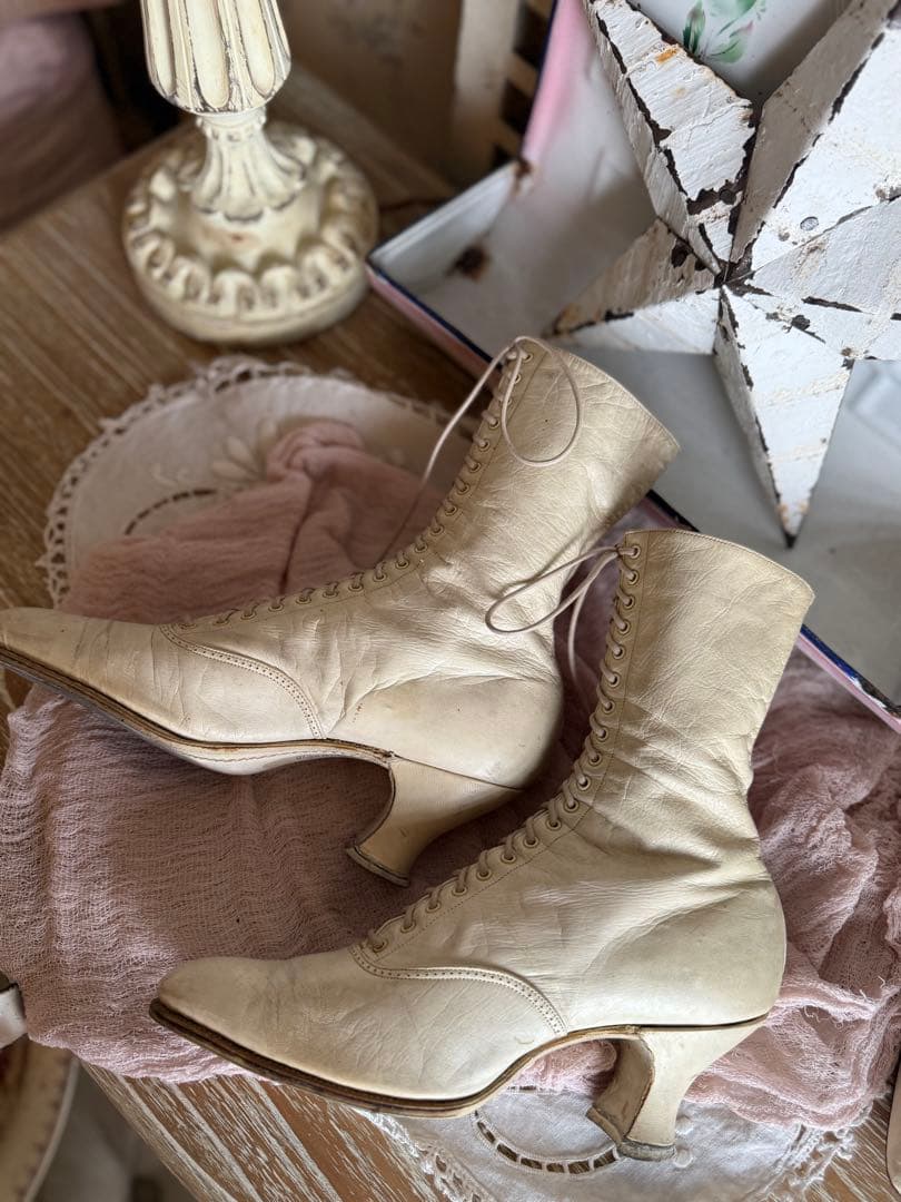 フランスアンティークヴィクトリアンレースアップウェディングレザー