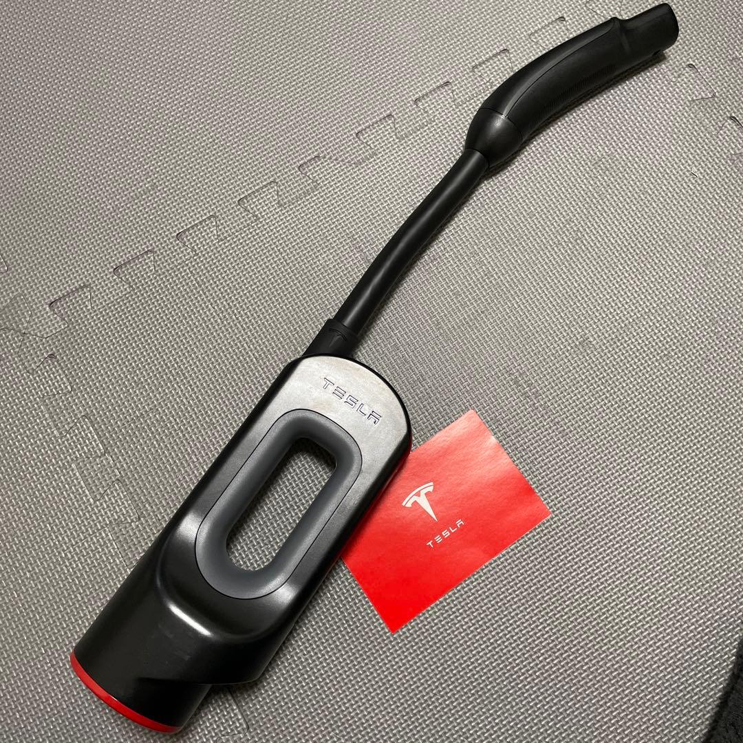 テスラ チャデモアダプター 日本純正 CHAdeMO Adapter - メルカリ