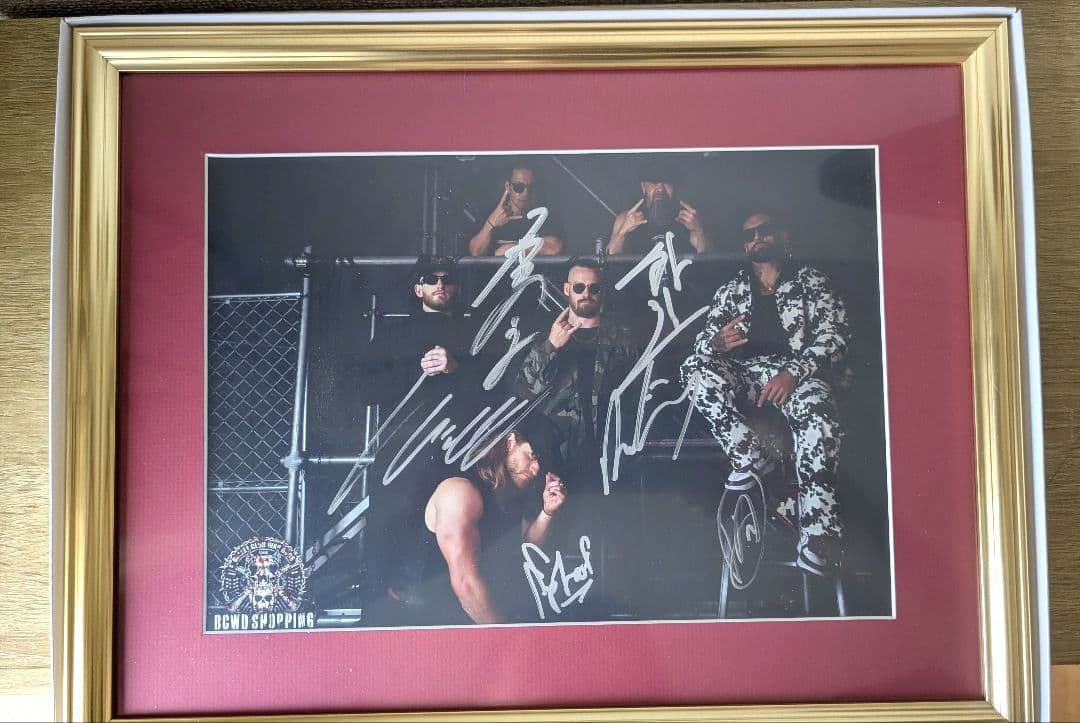 新日本プロレス WARDOGS サイン入ポートレート 新日本プロレス WARDOGS サイン入りポートレート - メルカリ