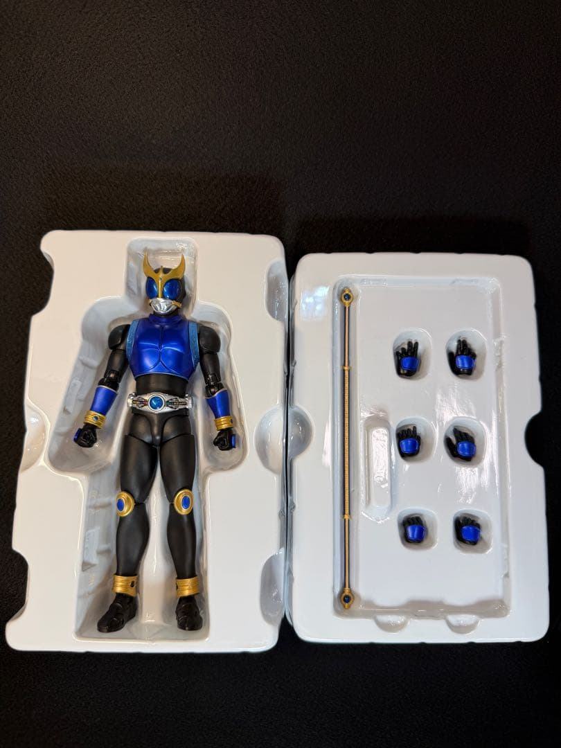 S.H.Figuarts（真骨彫製法） 仮面ライダークウガ ドラゴンフォーム