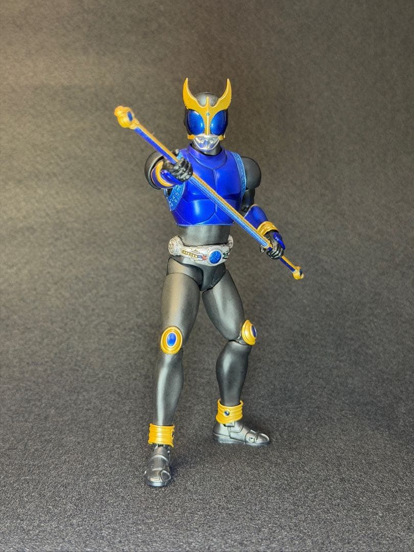 S.H.Figuarts（真骨彫製法） 仮面ライダークウガ ドラゴンフォーム