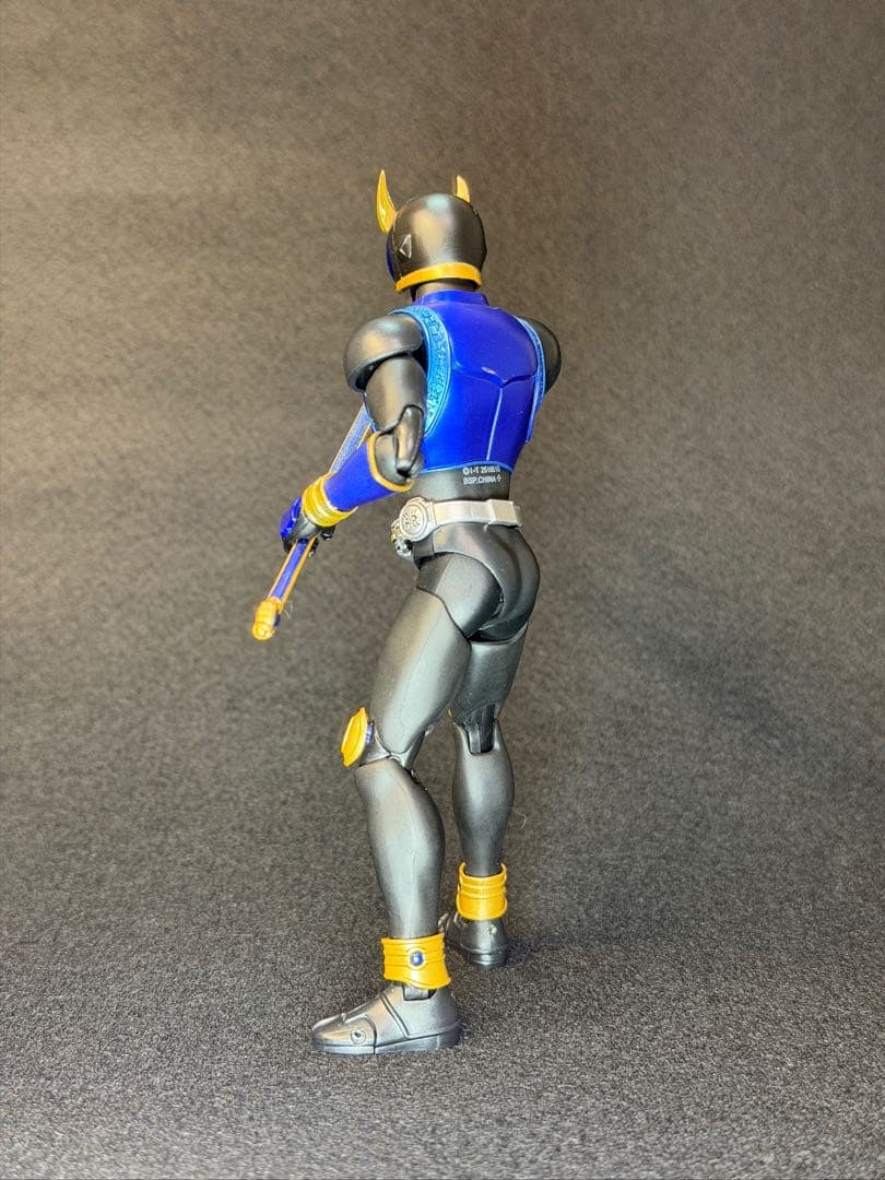 S.H.Figuarts（真骨彫製法） 仮面ライダークウガ ドラゴンフォーム