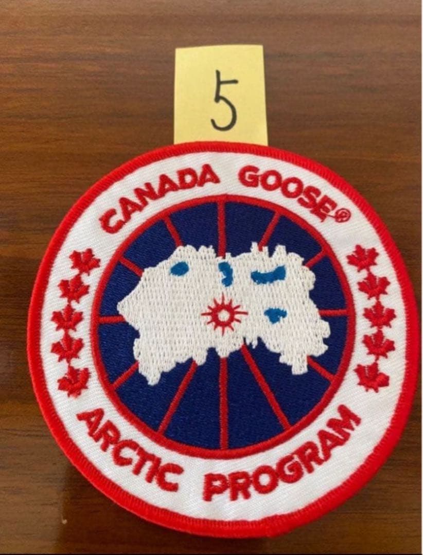 正規品】 カナダグース ワッペン 1枚 - メルカリ