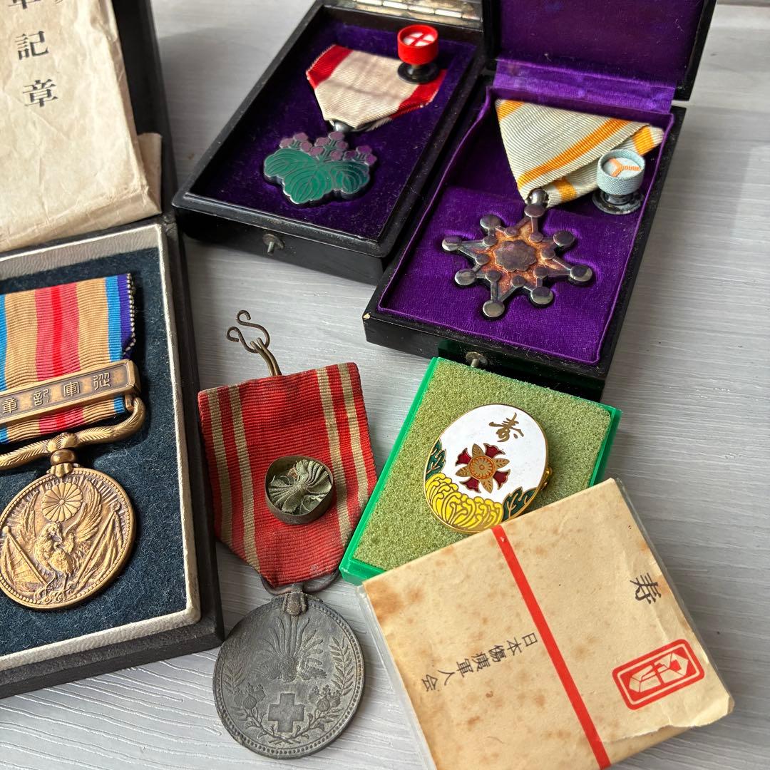 戦争 勲章 記章 傷痍軍人 日本赤十字社 コレクション まとめ売り