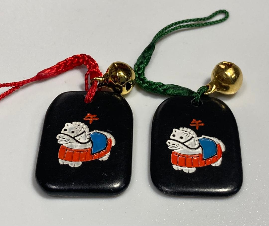 新品 2026年干支 午 馬 石清水八幡宮 お守りストラップ 赤 開運 厄除け