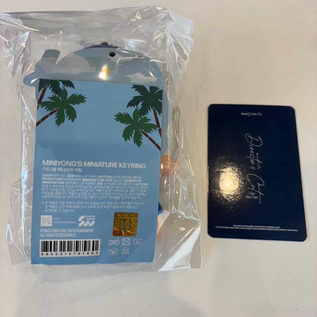 ヨンファ 2025 JUNG YONG HWA LIVE ソウル ミニキーリング - メルカリ