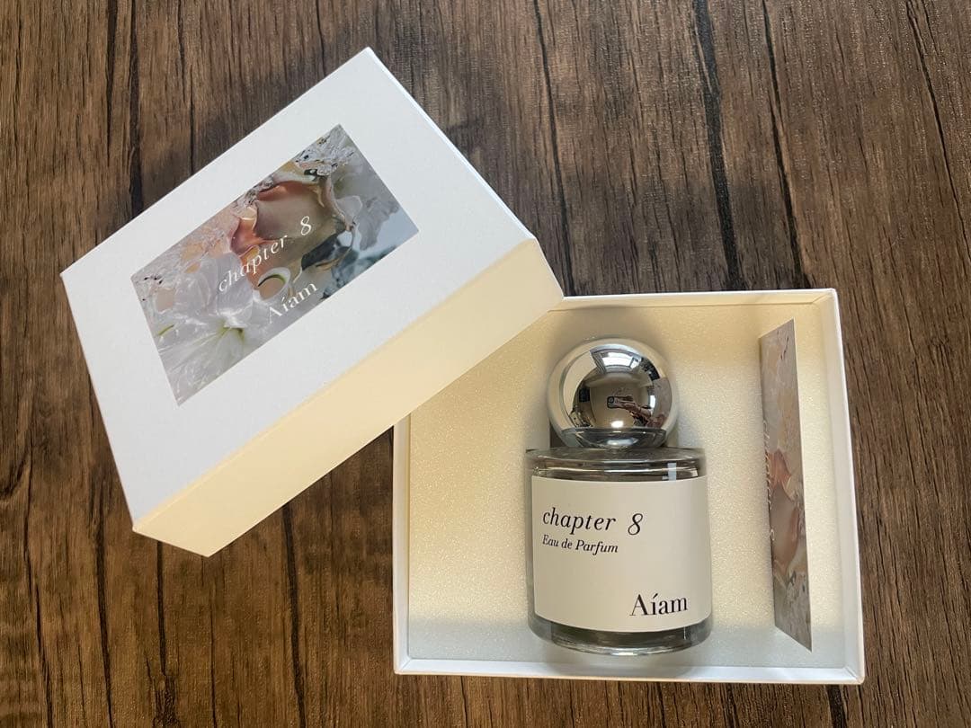 chapter 8 Eau de Parfum Aïam Chapter 8 Aíam perfume - a fragrance for women and men