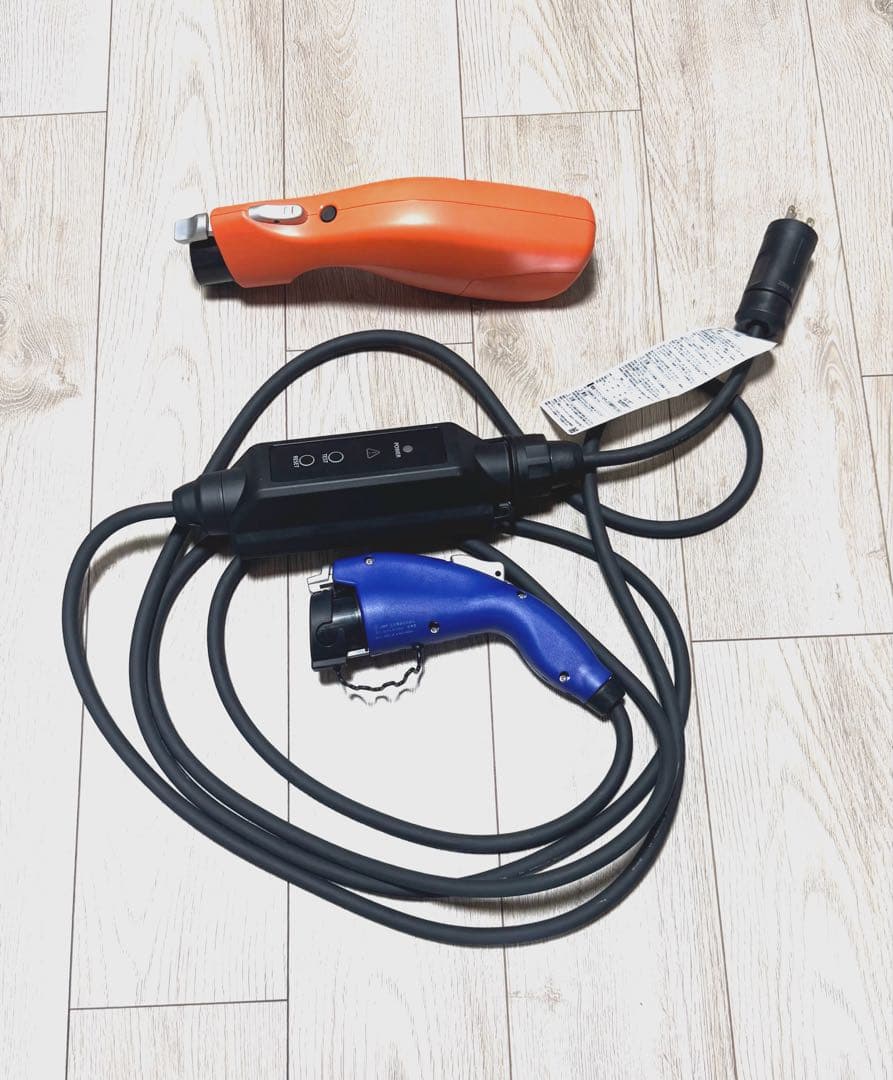 プリウスPHV 充電ケーブル G9060-47180 「美品」 未使用品 長さ15m トヨタ プリウスPHV 用充電ケーブル G9060-47290