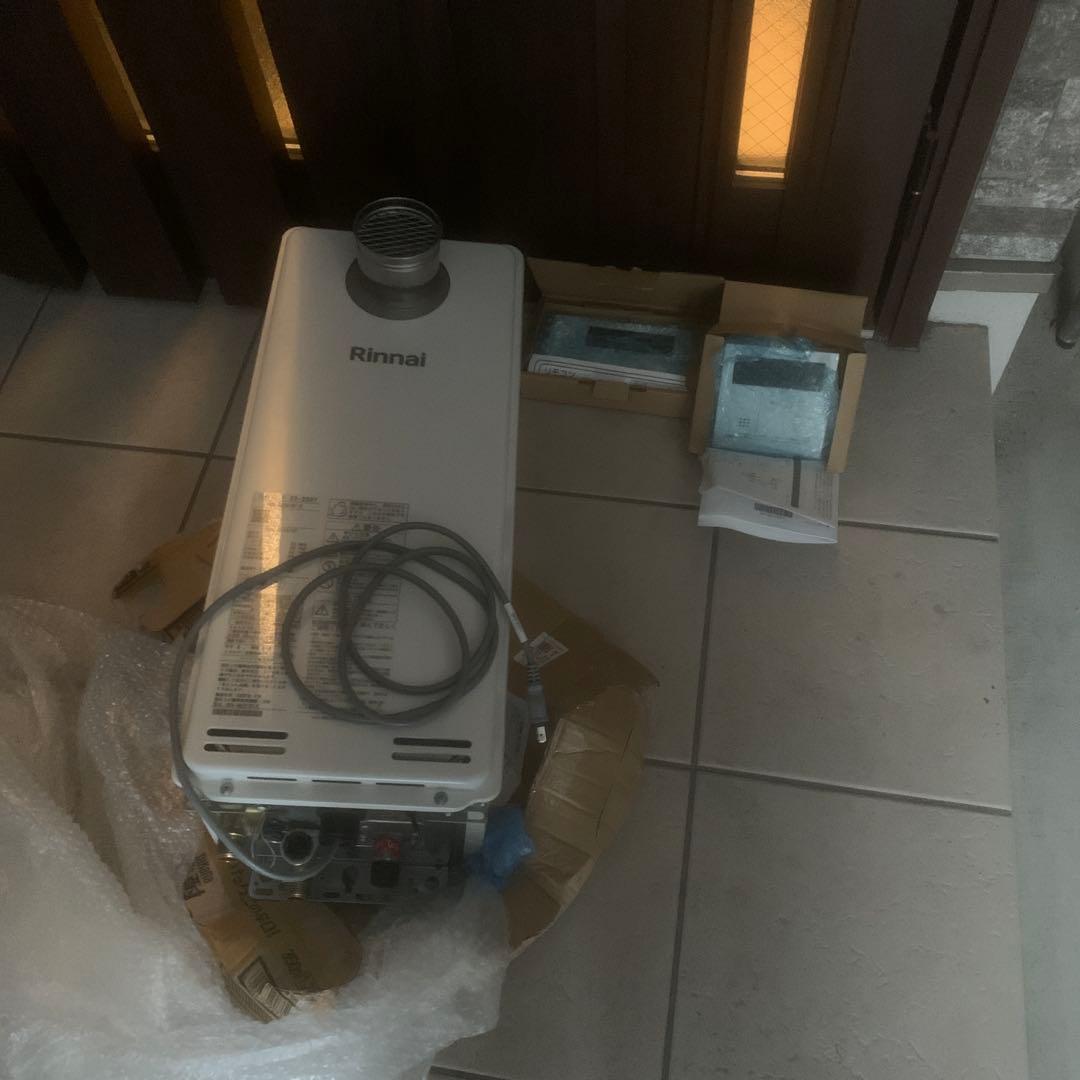 Rinnai 給湯器 20号　都市ガス　新品未使用kansya リンナイ（Rinnai） [ 都市ガス プロパン 在庫あり ] 20号 壁掛け エコ