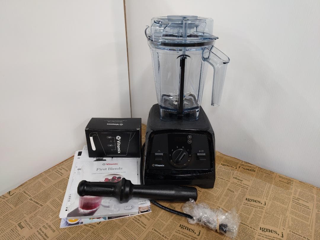 【美品】Vitamix V1200i ブラック 整備済 レシピ本＆おまけ付 Amazon | 【公式】Vitamix V1200i ブラック ミキサー 限定特典付き 1台