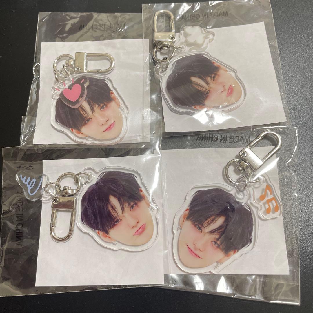 TREASURE 顔アクキー - メルカリ