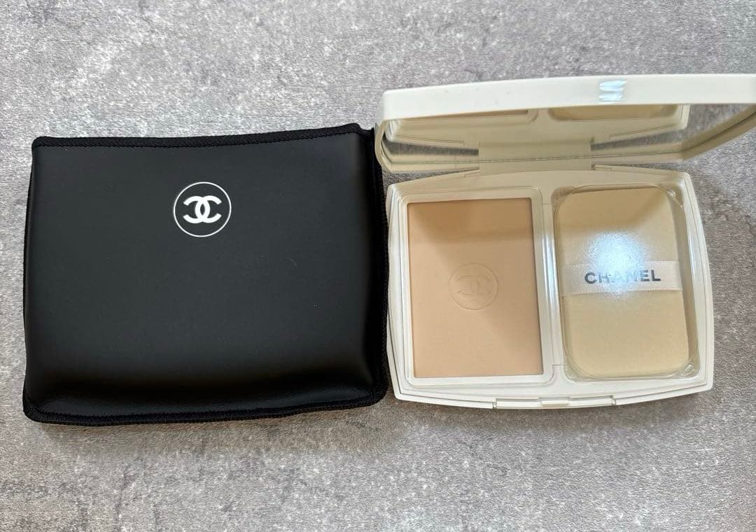 シャネル　ル　ブラン　ブライトニング　コンパクト　BD01 シャネル / ル ブラン ブライトニング コンパクト BD01の公式商品情報