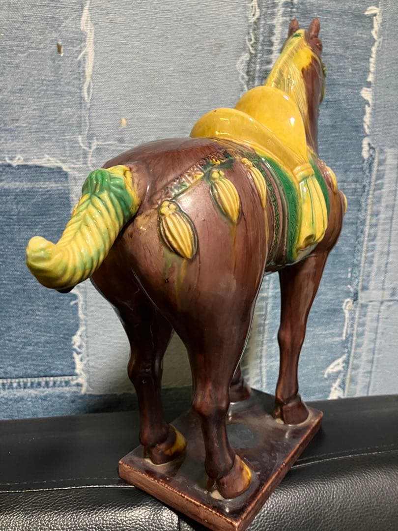 旧家蔵出し品 唐三彩 精悍な馬 茶黄色 中国陶磁器 長期保管品 - メルカリ