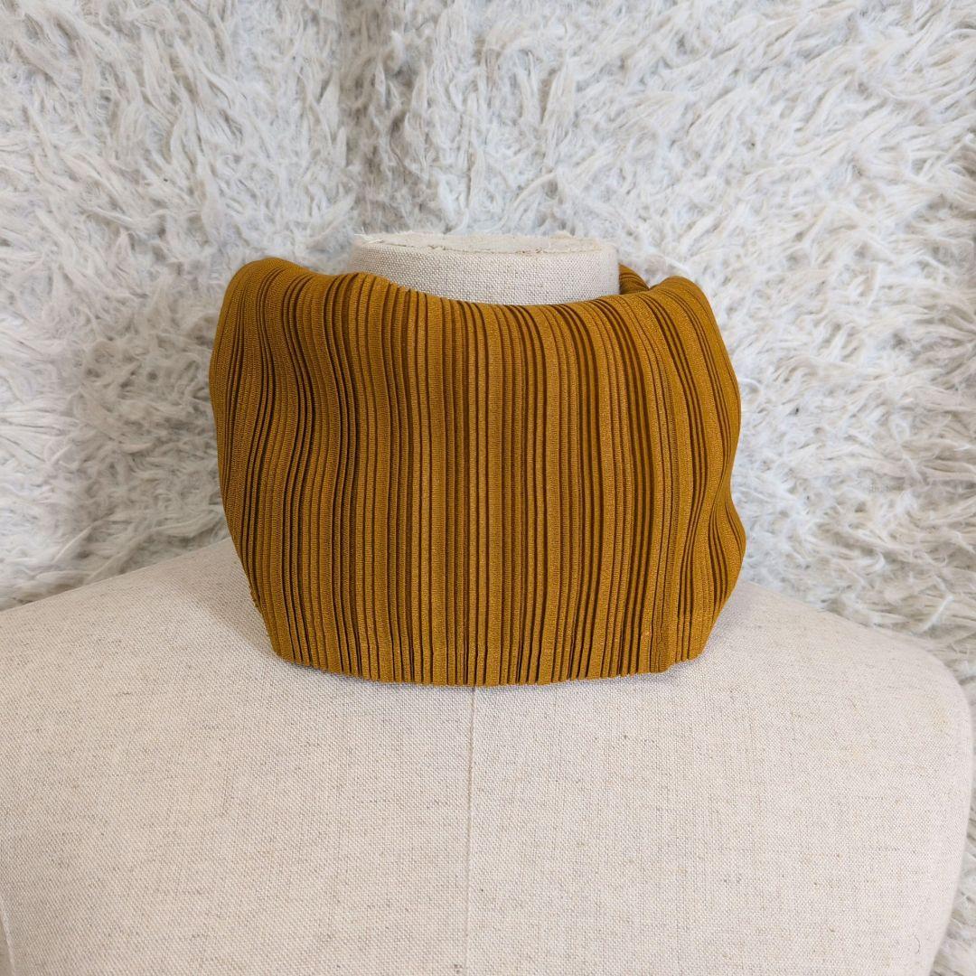 希少✨プリーツプリーズイッセイミヤケ プリーツスヌード オーチューブ