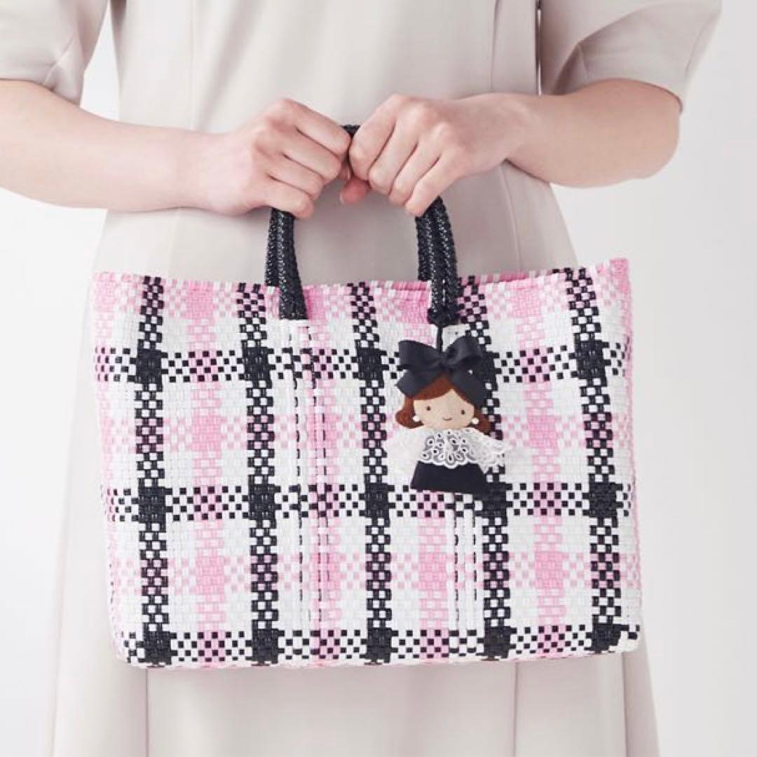 新品未使用 ファミリア メルカドバッグ ホワイト ピンク - メルカリ